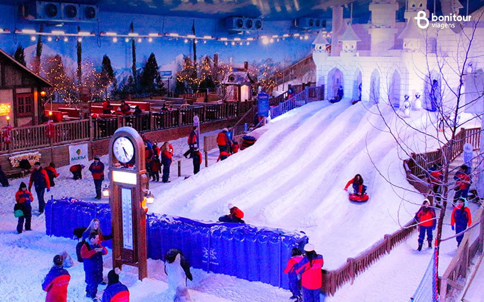 Pista de neve indoor do Snowland