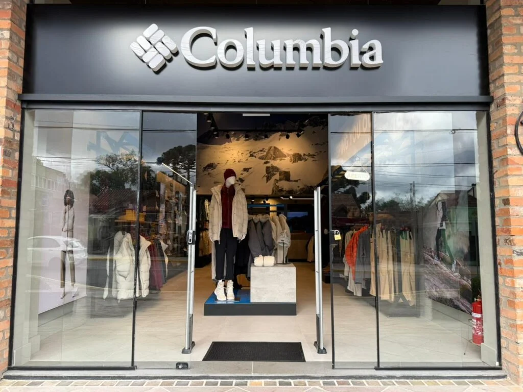Fachada da loja Columbia em Canela